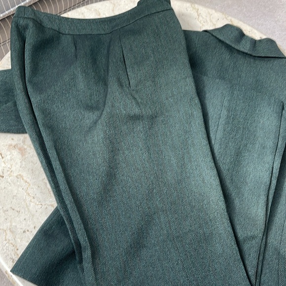 Evan Picone professional pantsuit size 8. - Picture 10 of 10